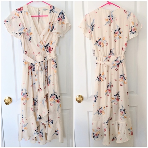 Charlotte Russe Dresses & Skirts - Charlotte Russe Ruffle High Low Floral Dress